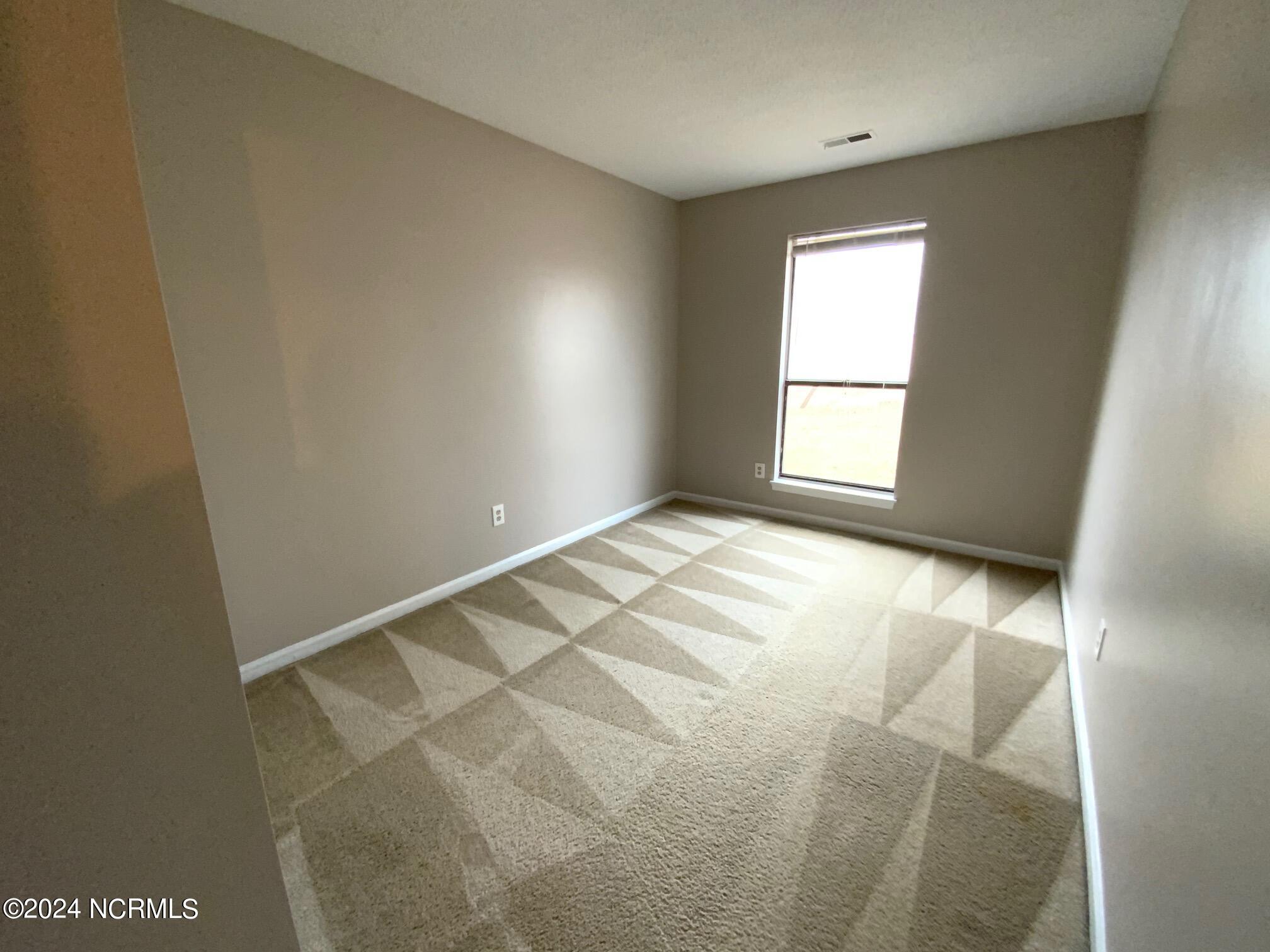 124 Shadow Brook Drive Jacksonville, NC 28546 - Photo 16 of 22 IMG_1965