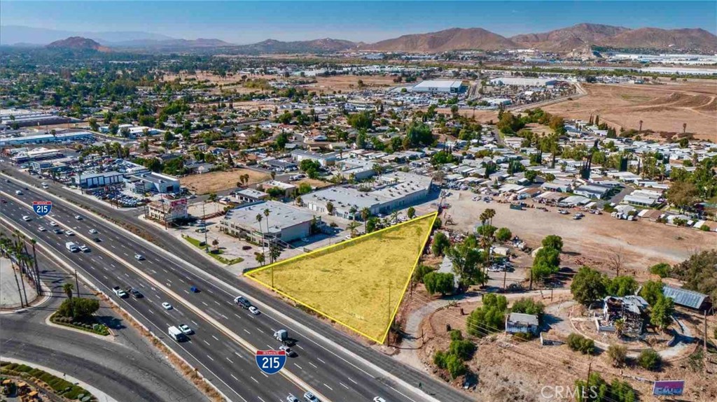 101 West La Cadena Drive Riverside, CA 92501 - Photo 6 of 8