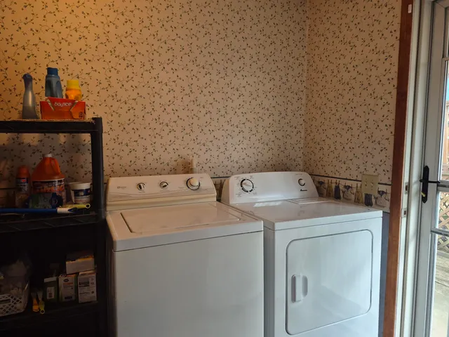 $79,900 | 1428 South Granger Street, Harrisburg, IL 62946