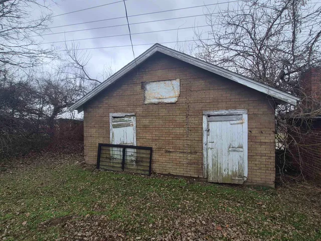 $79,900 | 1428 South Granger Street, Harrisburg, IL 62946