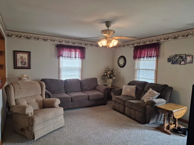 $79,900 | 1428 South Granger Street, Harrisburg, IL 62946