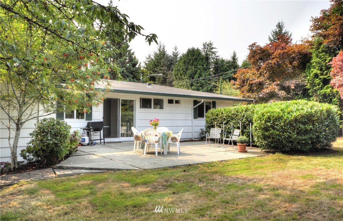 9202 Northeast 192nd Street Bothell, WA 98011 - Photo 11 of 12 Gallery Image 11