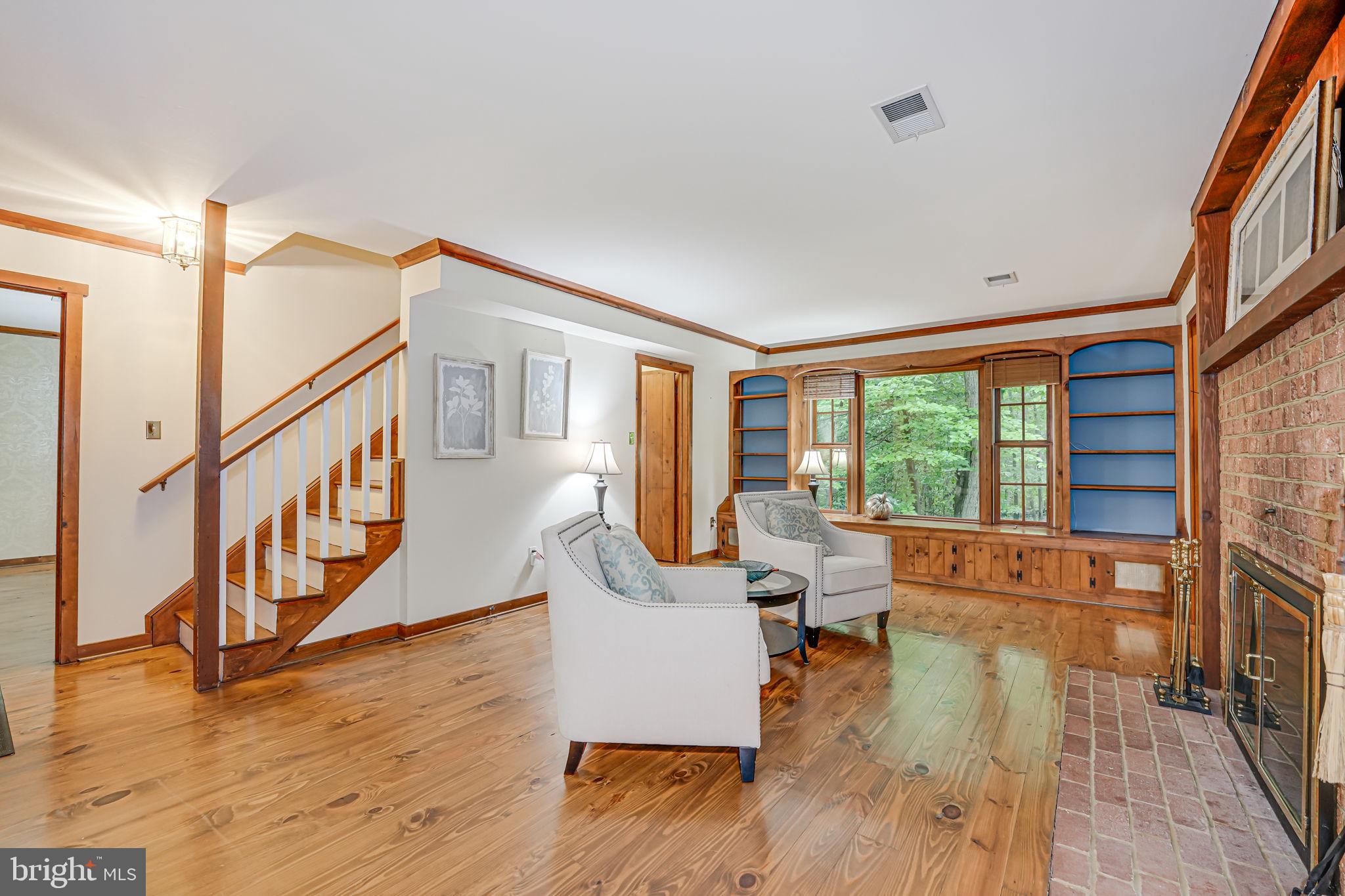 12042 Kahns Road Manassas, VA 20112 - Photo 11 of 44 Gallery Image 11