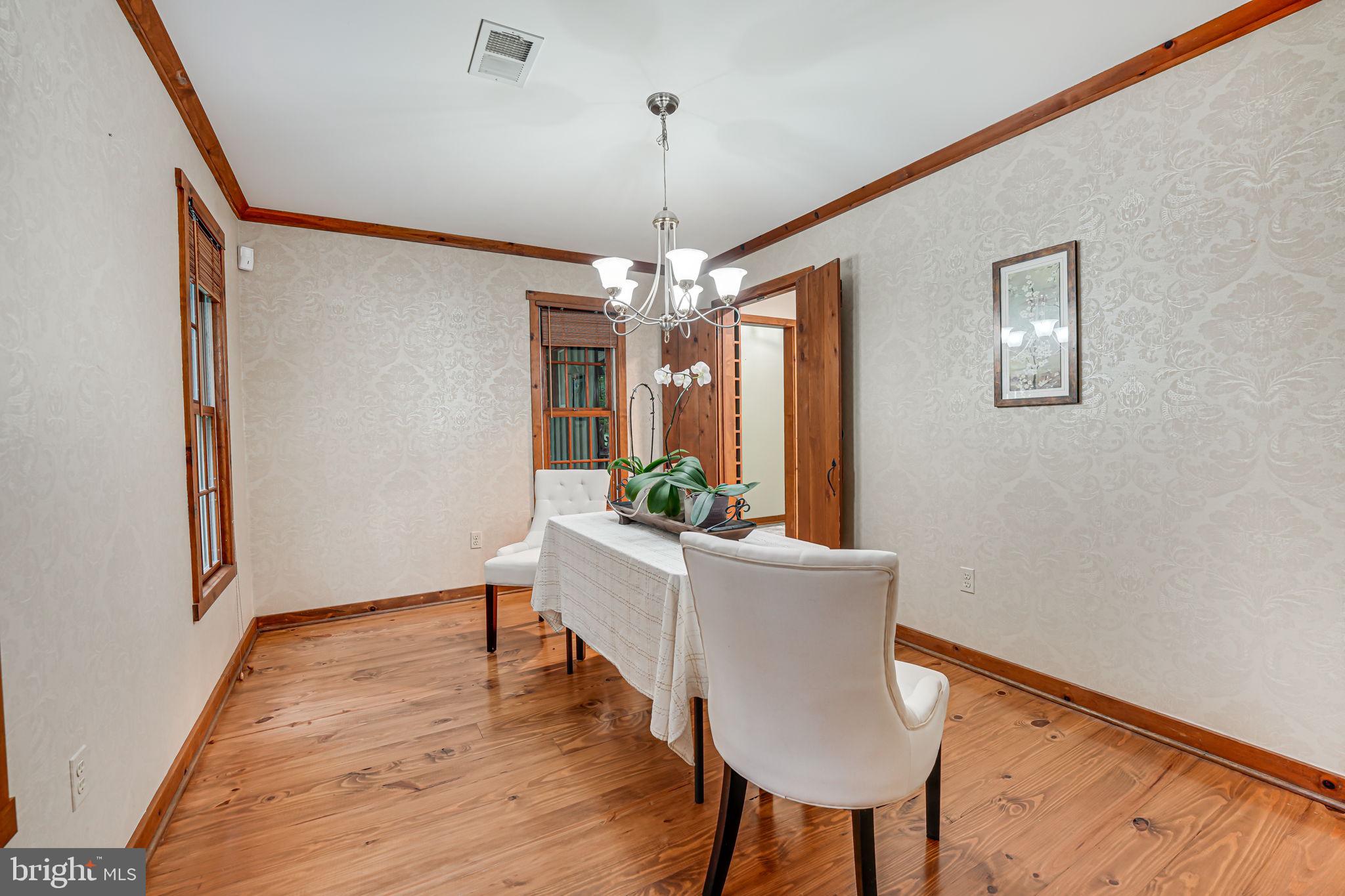 12042 Kahns Road Manassas, VA 20112 - Photo 19 of 44 Gallery Image 19