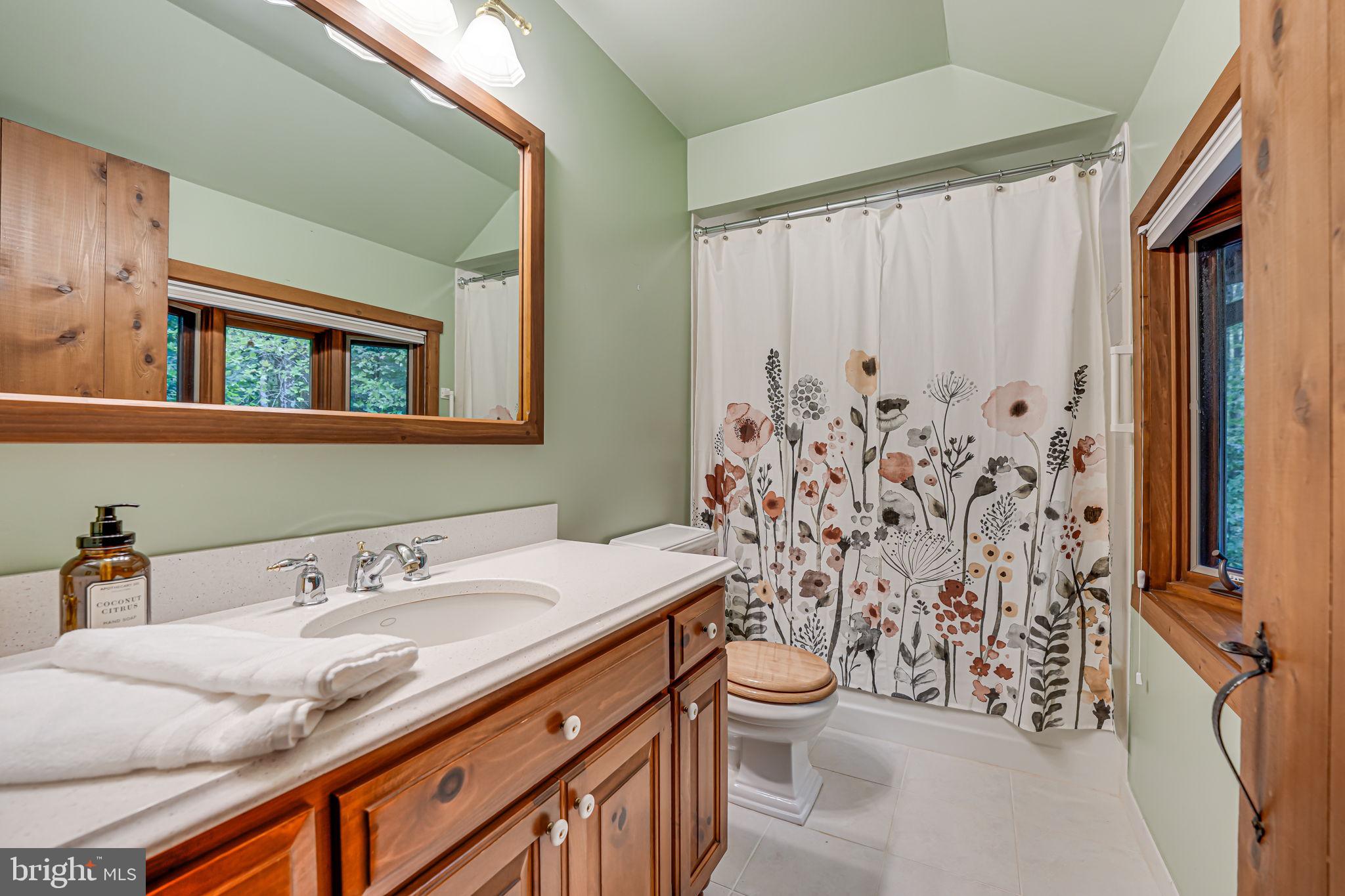 12042 Kahns Road Manassas, VA 20112 - Photo 33 of 44 Gallery Image 33