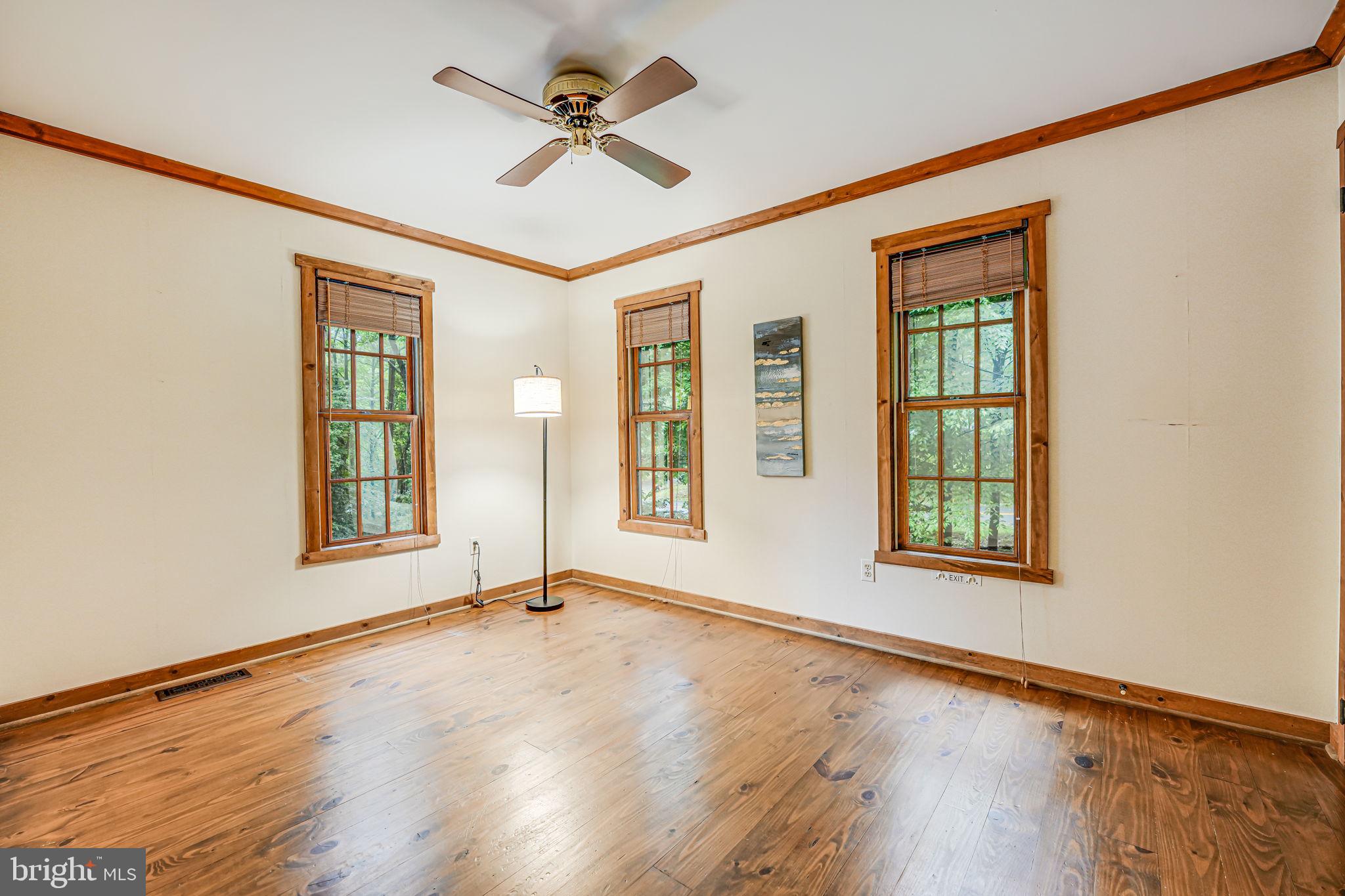 12042 Kahns Road Manassas, VA 20112 - Photo 36 of 44 Gallery Image 36