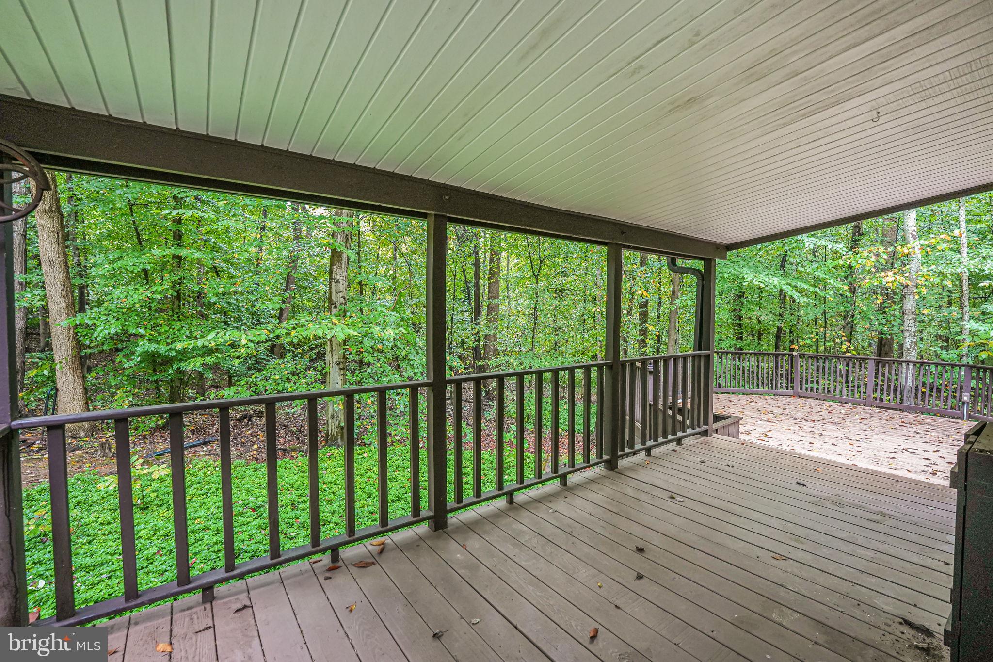 12042 Kahns Road Manassas, VA 20112 - Photo 8 of 44 Gallery Image 8