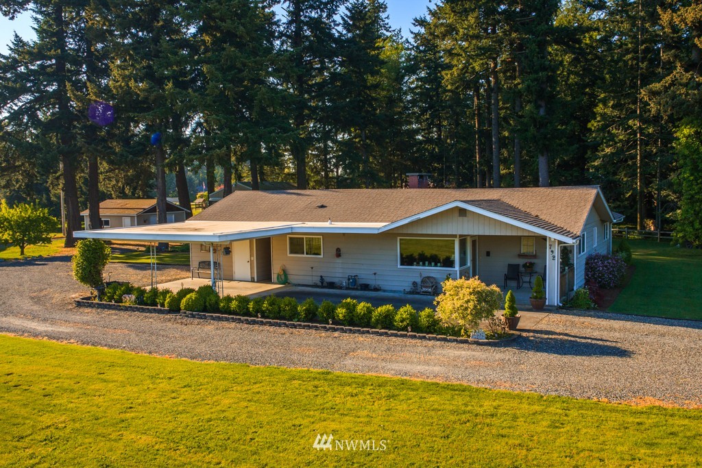 792 East Wiser Lake Road Lynden, WA 98264 - Photo 1 of 15