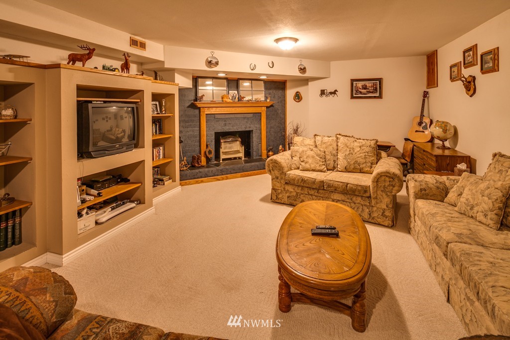 792 East Wiser Lake Road Lynden, WA 98264 - Photo 11 of 15