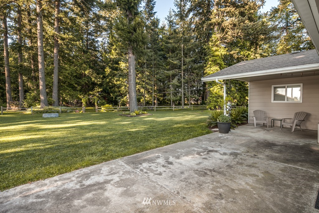 792 East Wiser Lake Road Lynden, WA 98264 - Photo 12 of 15