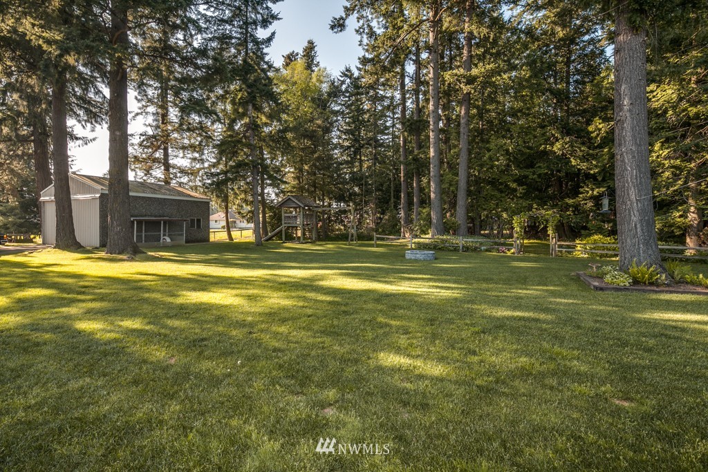 792 East Wiser Lake Road Lynden, WA 98264 - Photo 13 of 15