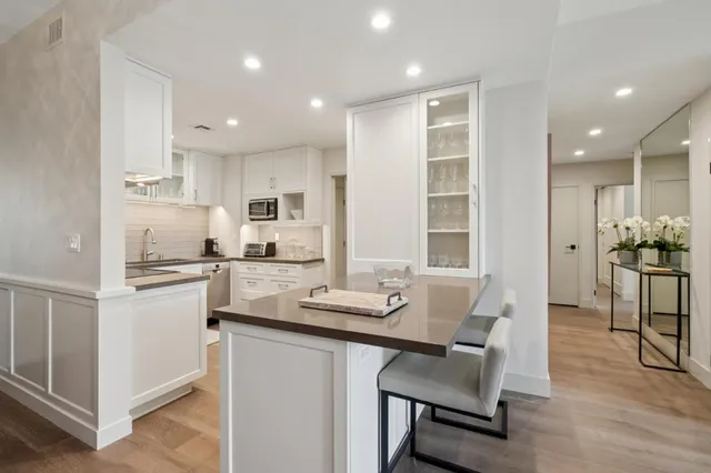 $1,898,000 | 1330 University Drive, Unit 66, Menlo Park, CA 94025