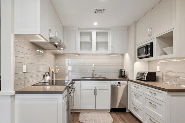 $1,898,000 | 1330 University Drive, Unit 66, Menlo Park, CA 94025