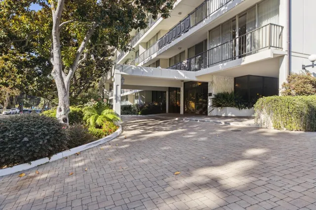 $1,898,000 | 1330 University Drive, Unit 66, Menlo Park, CA 94025
