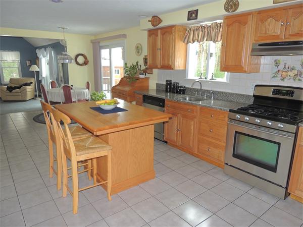 137 Haskell Ridge Road Rochester, MA 02770 - Photo 5 of 17