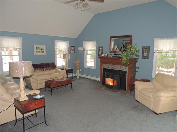 137 Haskell Ridge Road Rochester, MA 02770 - Photo 8 of 17