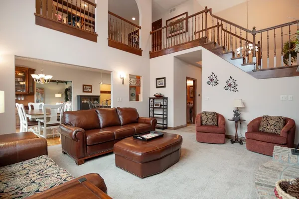 $610,000 | 617 East Apple Creek Road, Appleton, WI 54913