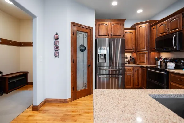 $610,000 | 617 East Apple Creek Road, Appleton, WI 54913