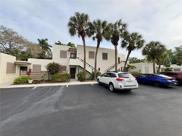 $1,700 | 378 Springdale Drive, Unit 378, Bradenton, FL 34210