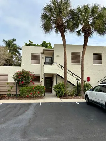 $1,700 | 378 Springdale Drive, Unit 378, Bradenton, FL 34210