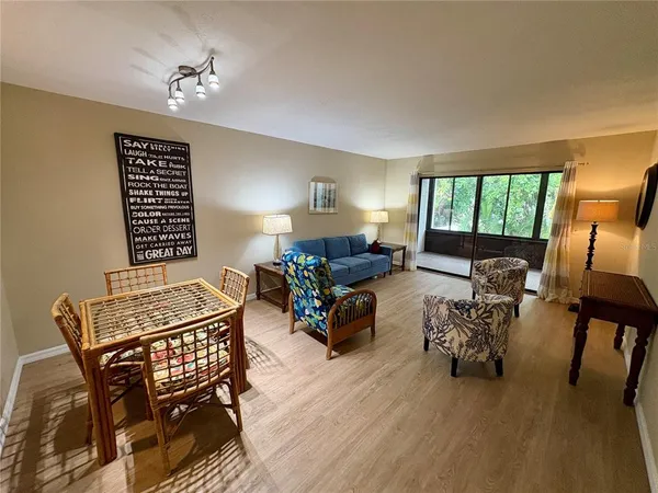 $1,700 | 378 Springdale Drive, Unit 378, Bradenton, FL 34210