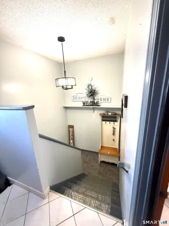 $1,900 | 189 Oakland Avenue, New Britain, CT 06053