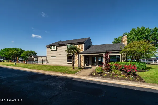 $499,000 | 122 Breakers Lane, Ridgeland, MS 39157