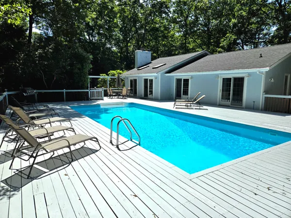 $38,000 | 25 High Point Road, East Hampton, NY 11937