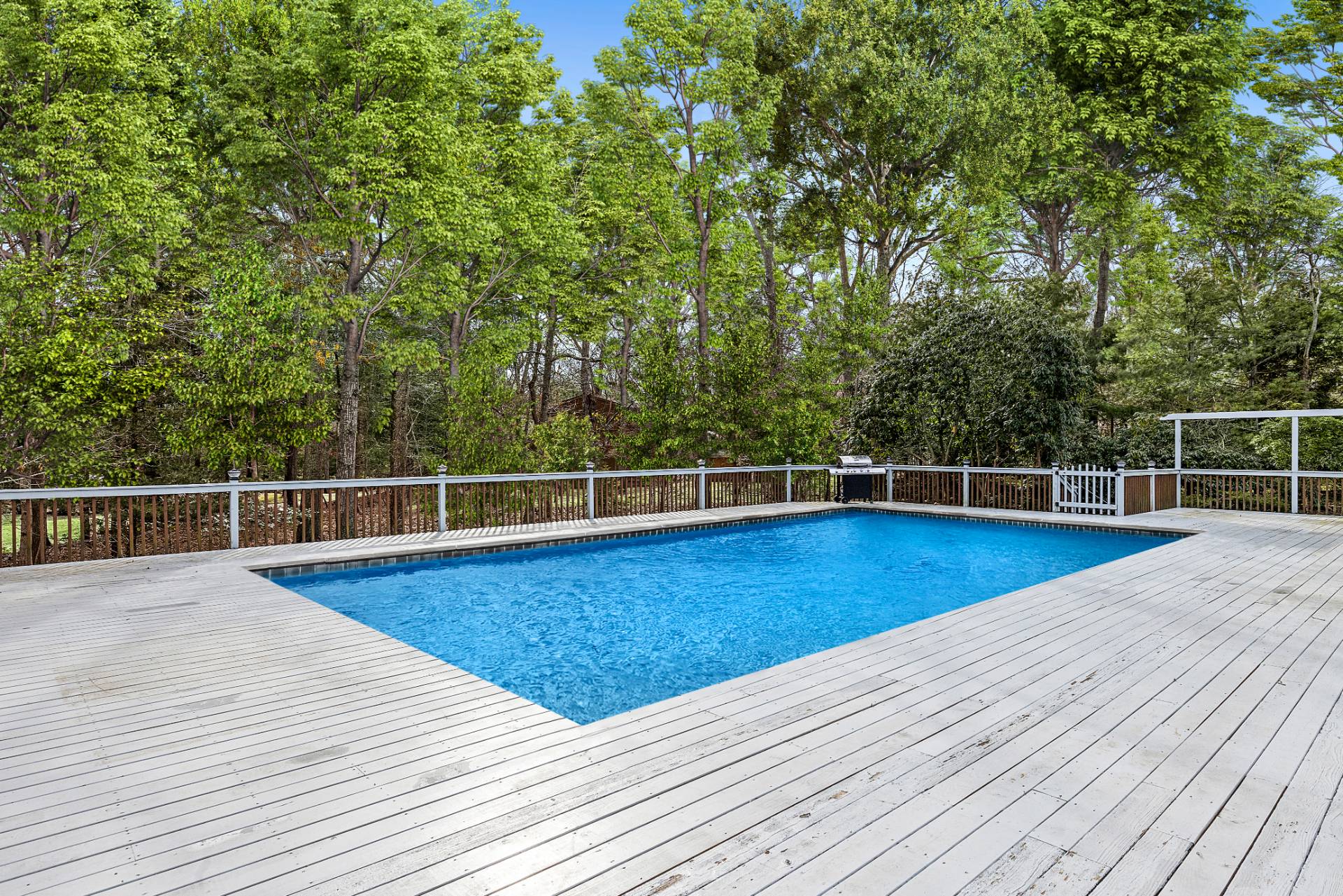 25 High Point Road East Hampton, NY 11937 - Photo 2 of 26