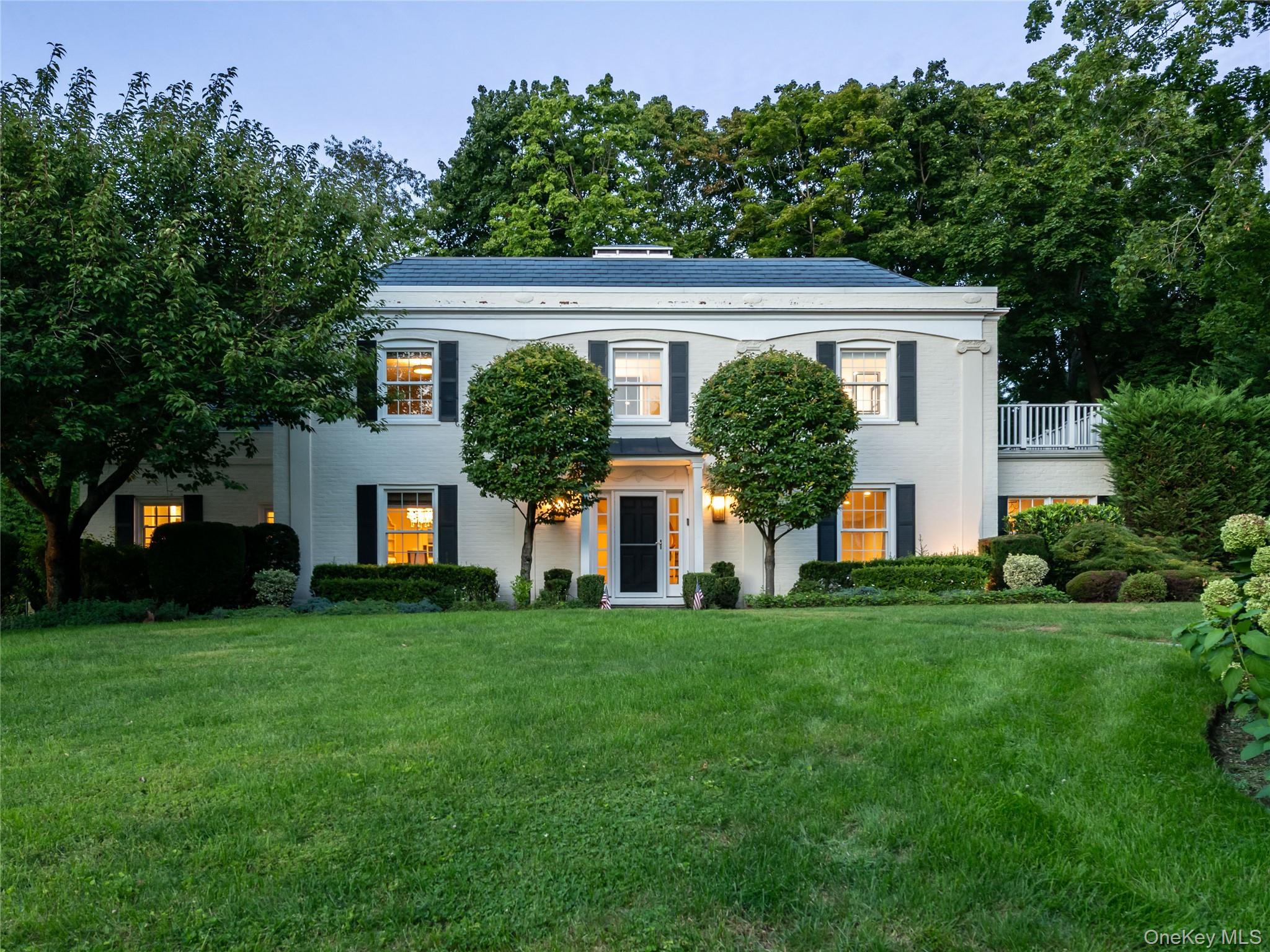 140 Remington Road Manhasset, NY 11030 - Photo 1 of 33 Gallery Image 1