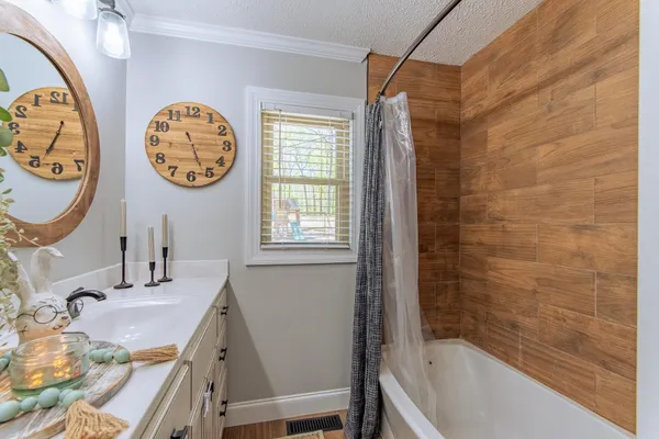 $374,000 | 180 Horner Drive, Selmer, TN 38375