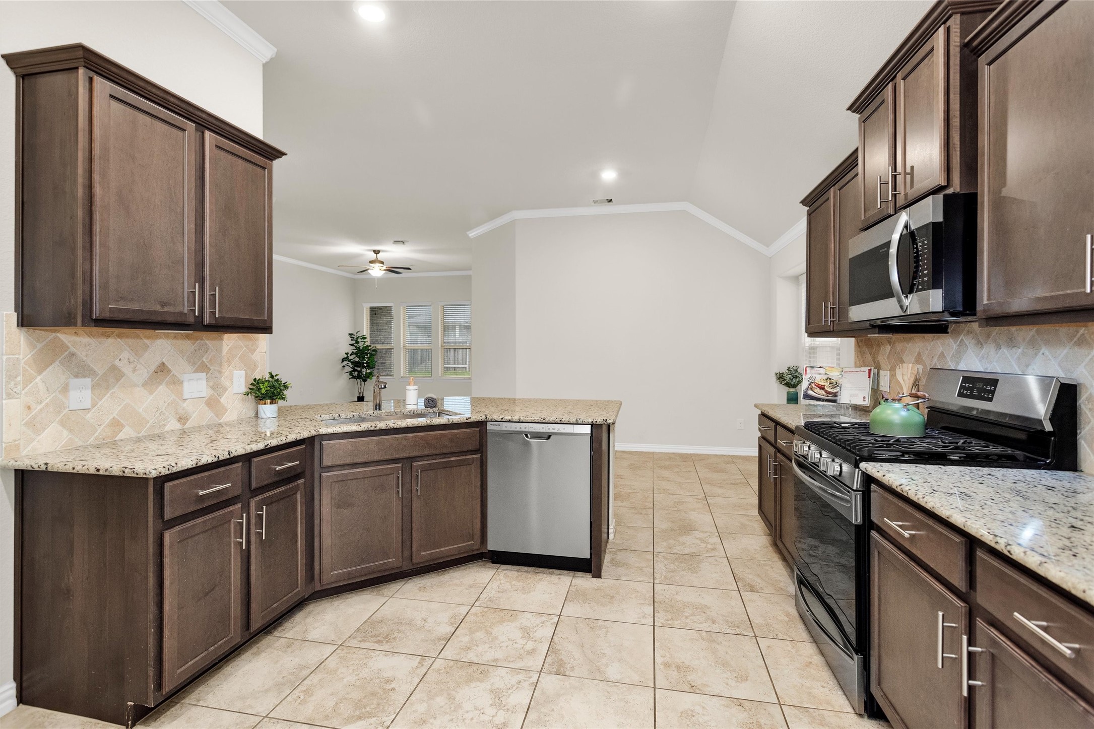 3545 Brian Valley Court Spring, TX 77386 - Photo 14 of 41