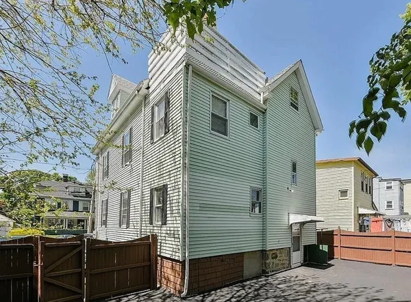 $1,950 | 23 Fairmont Street, Unit 3, Malden, MA 02148