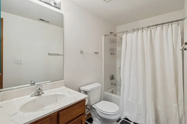 $315,000 | 2778 North Augusta Drive, Wadsworth, IL 60083