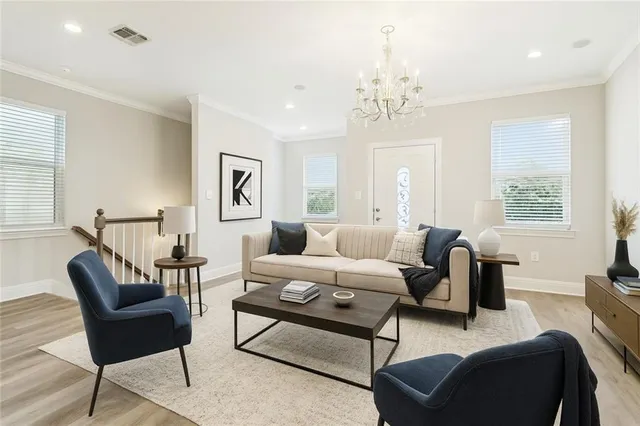 $2,300 | 1910 St Louis Street, New Orleans, LA 70112