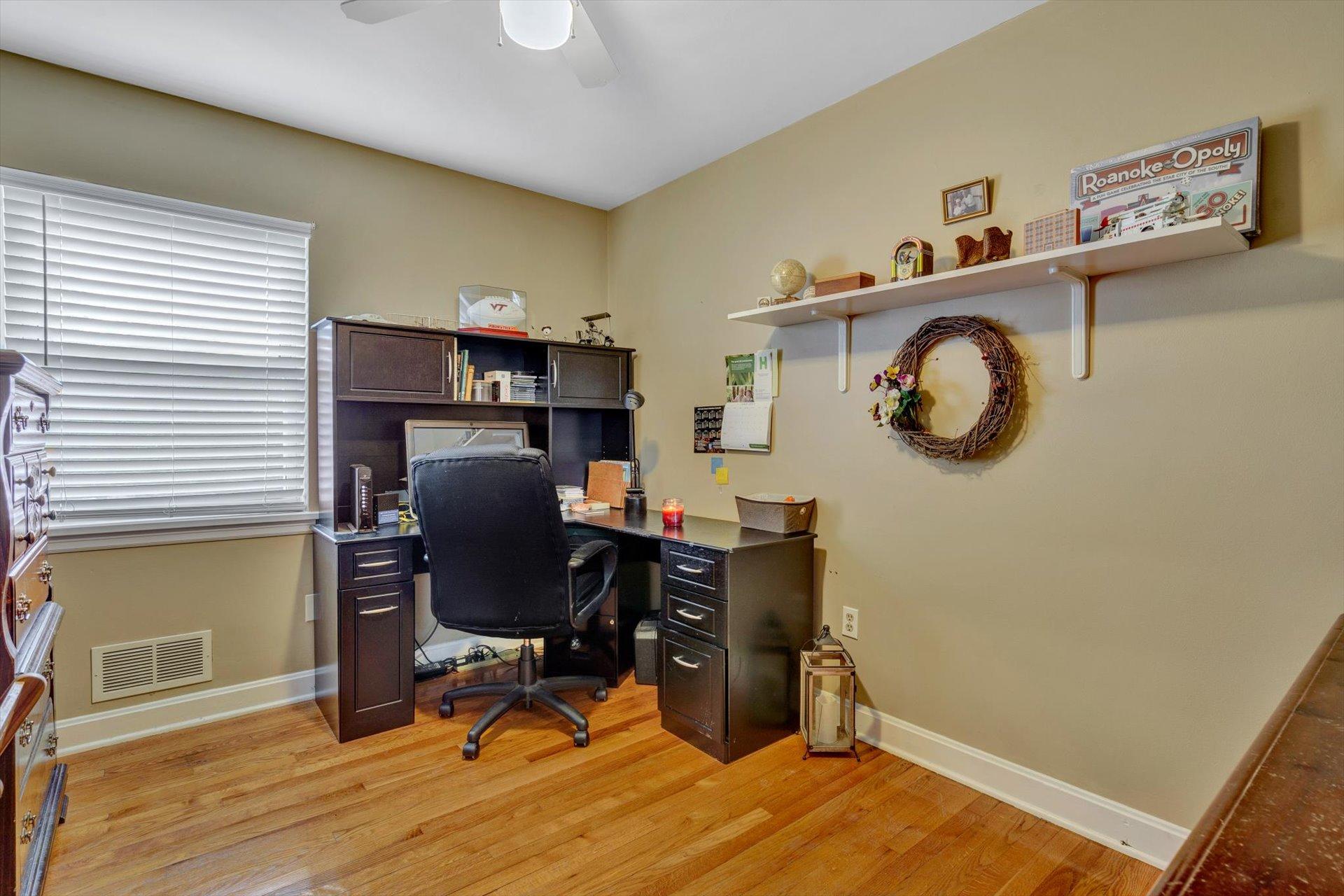 2835 Tillett Road Southwest Roanoke, VA 24015 - Photo 13 of 25 Bedroom #3