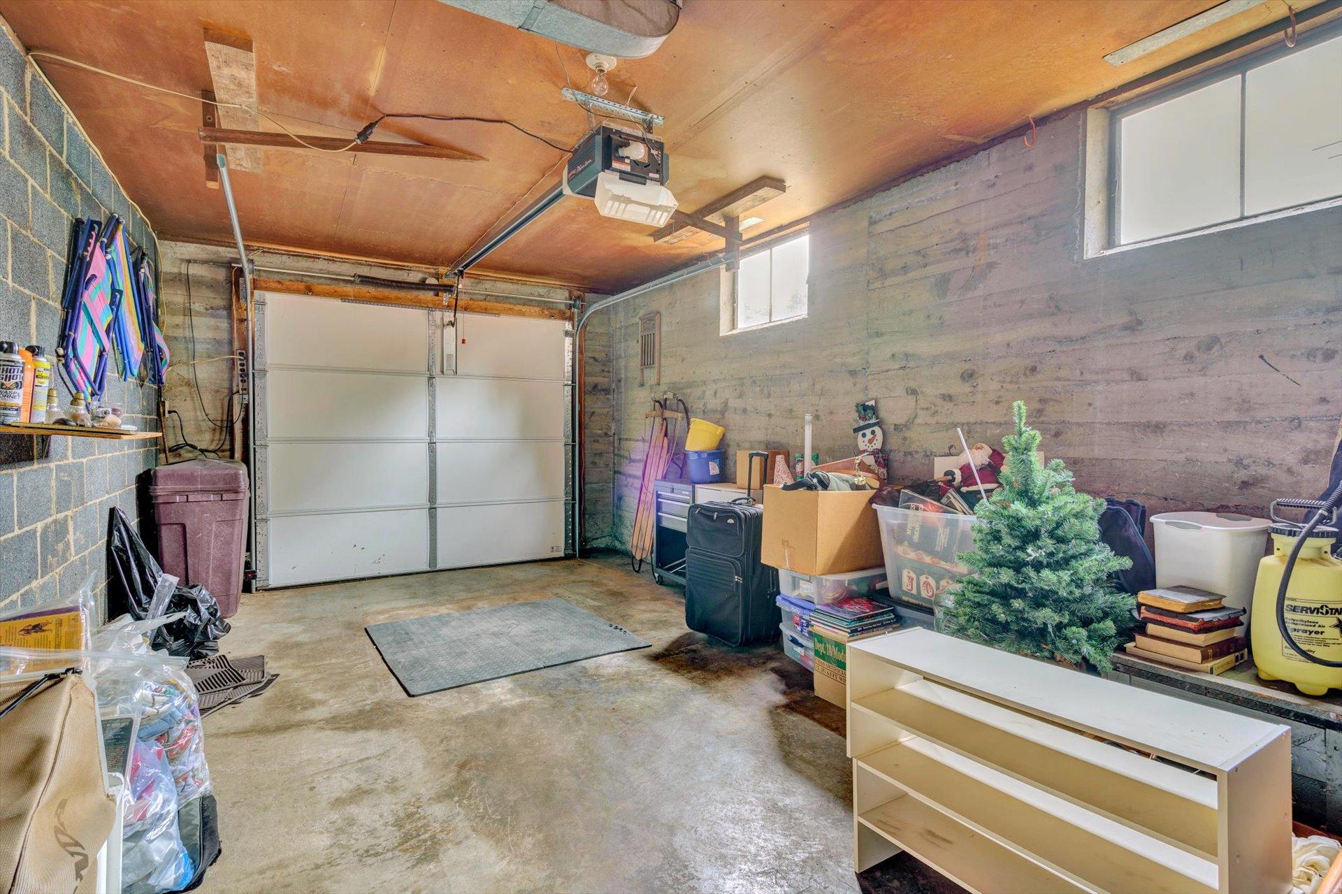 2835 Tillett Road Southwest Roanoke, VA 24015 - Photo 19 of 25 Garage