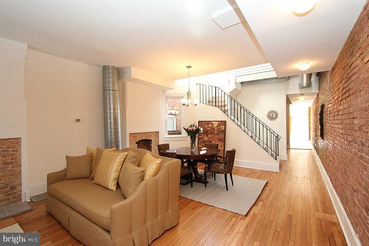 608 R Street Northwest Washington, DC 20001 - Photo 16 of 30 Living Room