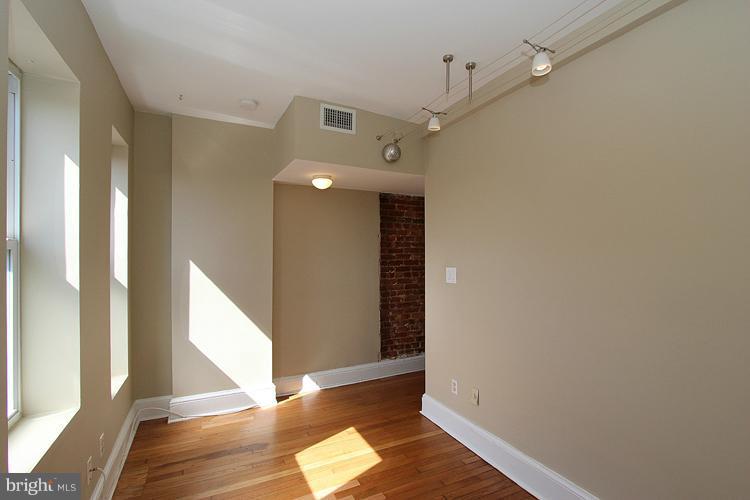 608 R Street Northwest Washington, DC 20001 - Photo 22 of 30 Office/Den/Nursery