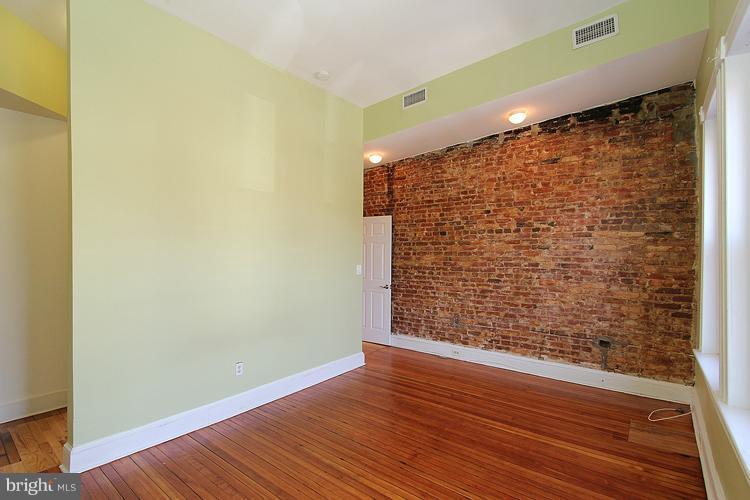 608 R Street Northwest Washington, DC 20001 - Photo 5 of 30 Bedroom (Master)