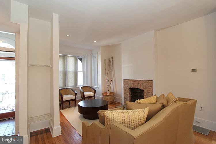 608 R Street Northwest Washington, DC 20001 - Photo 10 of 30 Living Room