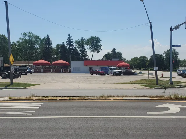 $300,000 | 1205 South Wolf Road, Des Plaines, IL 60018