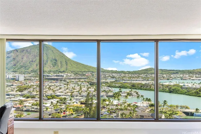 $849,000 | 250 Kawaihae Street, Unit 16D, Honolulu, HI 96825