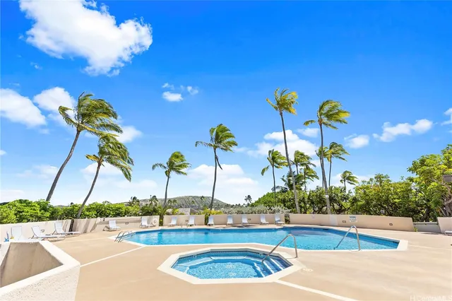 $849,000 | 250 Kawaihae Street, Unit 16D, Honolulu, HI 96825