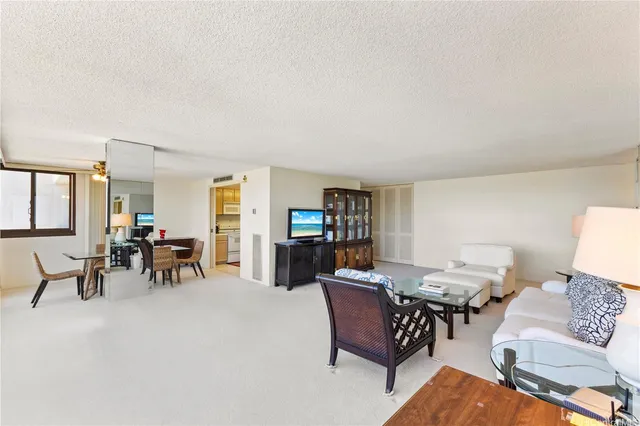 $849,000 | 250 Kawaihae Street, Unit 16D, Honolulu, HI 96825
