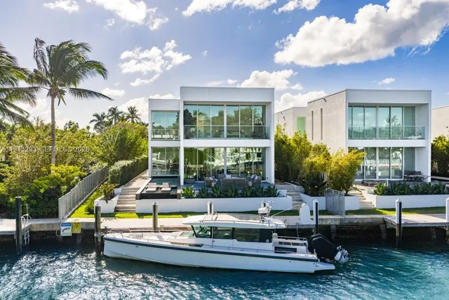 $9,499,000 | 1011 West 48th Street, Miami Beach, FL 33140