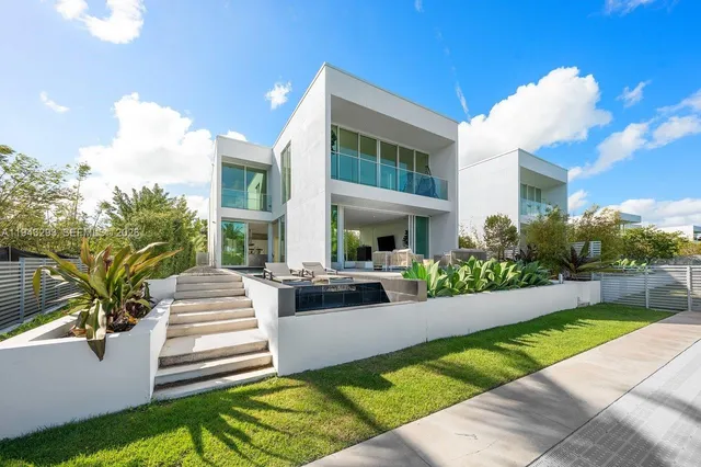 a picture of houses with outdoor space