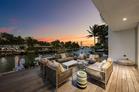 $9,499,000 | 1011 West 48th Street, Miami Beach, FL 33140