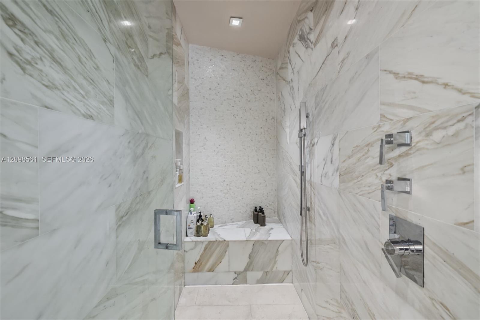 5815 North Bay Road Miami Beach, FL 33140 - Photo 18 of 28 Gallery Image 18