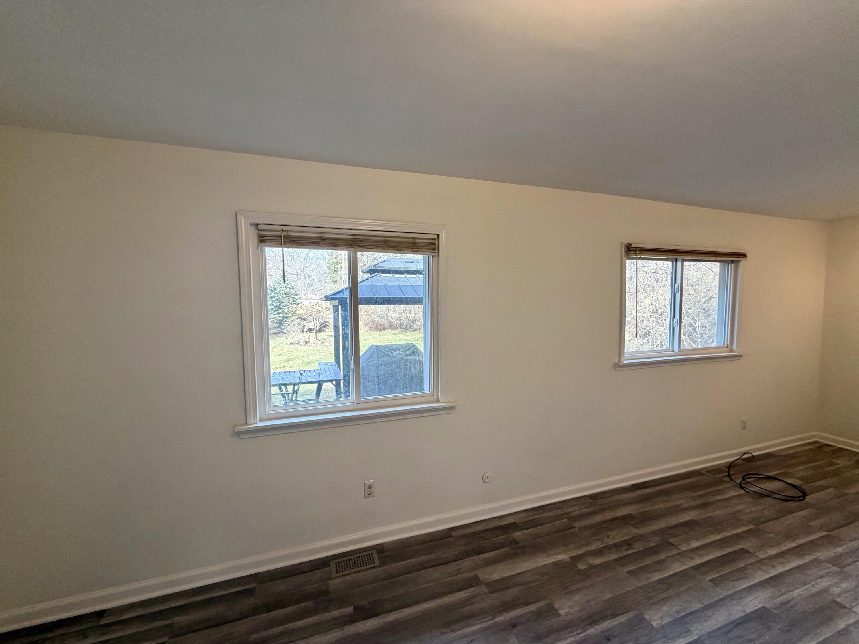 45867 Wear Road Belleville, MI 48111 - Photo 17 of 43 C96F5420-A45D-4A84-BD2E-B55885DDBFAE